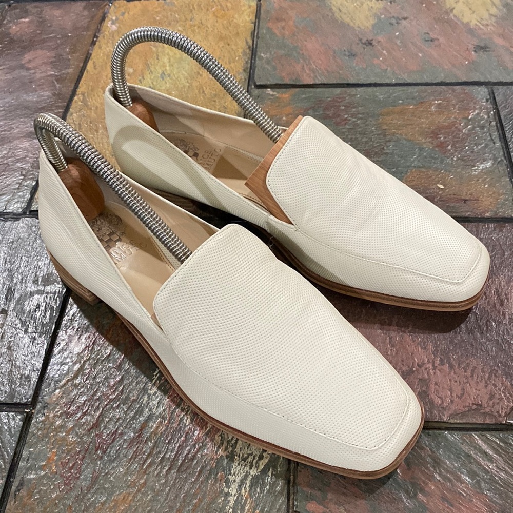Vince Camuto Brynna Ivory Loafers Flats Shoes Women's Size 9M